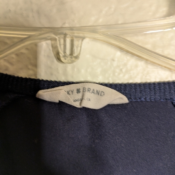 Lucky Brand Women's Navy Top Size S/P Pre-owned - Picture 6 of 8